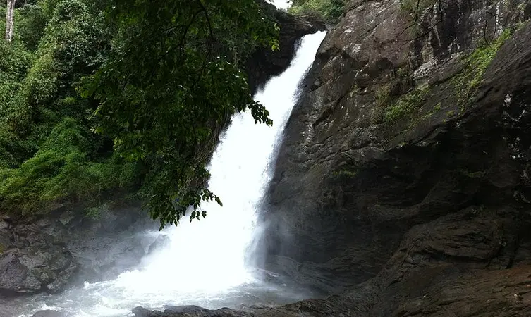 Soochipura Falls